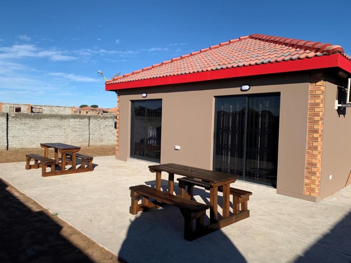 Elephant House, 2 Bedroom House, Next To Pilanesberg And Sun City Mogwase Exterior foto