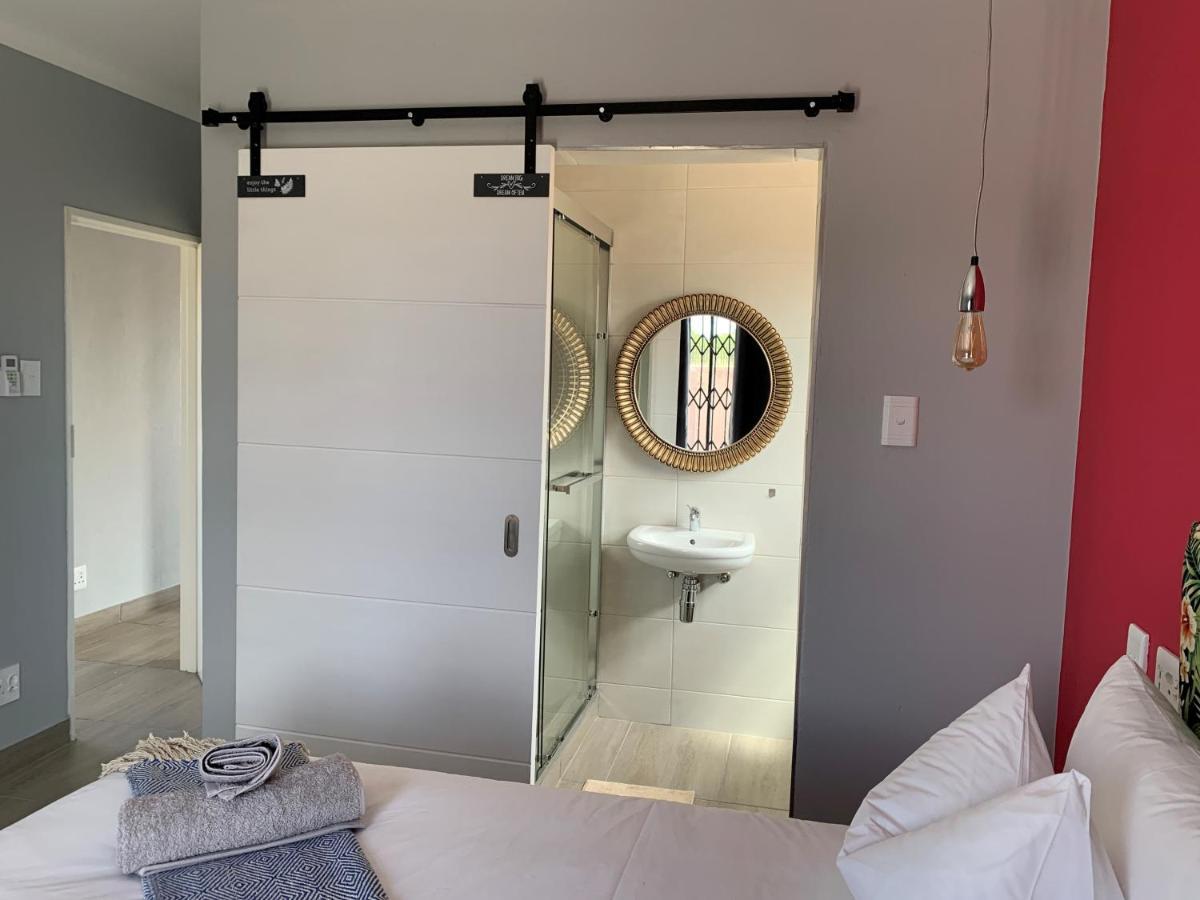 Elephant House, 2 Bedroom House, Next To Pilanesberg And Sun City Mogwase Exterior foto